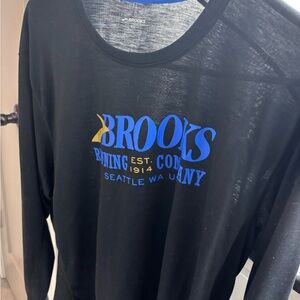 Brooks XL Black Long Sleeve Shirt